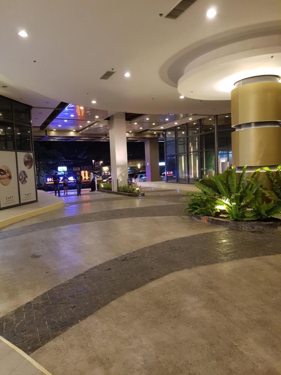 Kc Studio 4 At Horizon 101 Cebu Exteriör bild